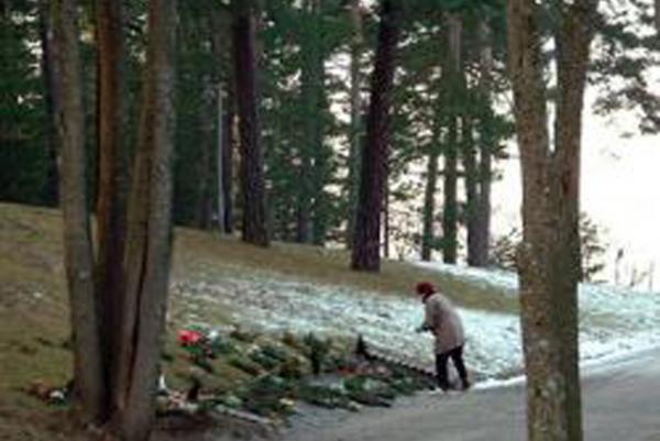 ［ コラム ］手元供養<br>私の選択「自分散骨と手元供養」というお墓