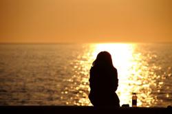 散骨は、自分で撒いてもいいの?