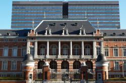 火葬した遺骨を、そのままの状態で散骨できますか?